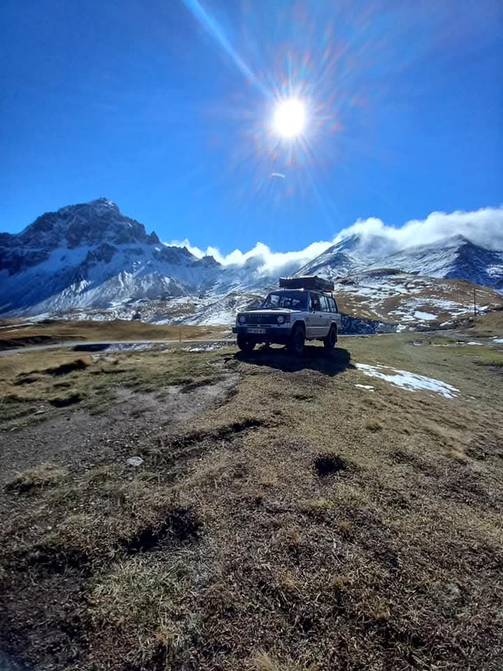 Bivouac en famille avec tente de toit - OFF ROAD GARAGE Coutouvre
